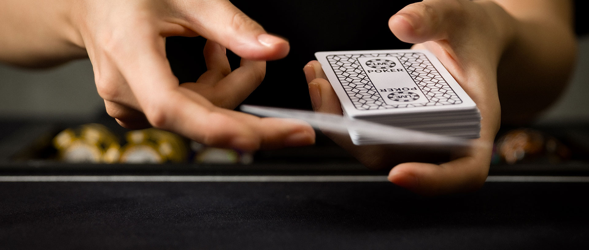 お問い合わせ エーシーズポート 今治初のカジノバー